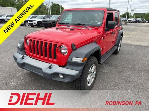 Used 2019 Jeep Wrangler Unlimited Sport S AWD/4WD image 2