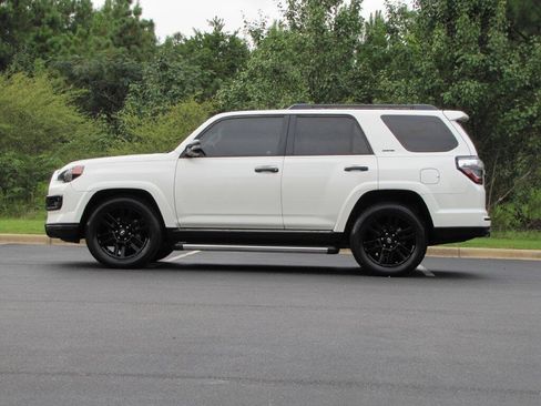 Used 2019 Toyota 4Runner Limited RWD image 5