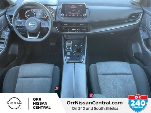 New 2024 Nissan Rogue SV image 15