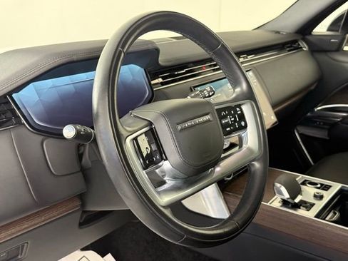 Used 2023 Land Rover Range Rover Long Wheelbase SE image 15