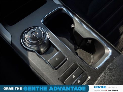Used 2020 Ford Fusion SE image 22