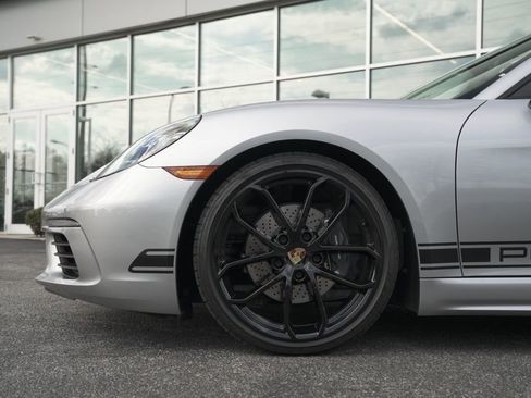 Used 2025 Porsche 718 Boxster RWD image 7