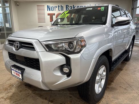 Used 2024 Toyota 4Runner SR5 Premium image 6
