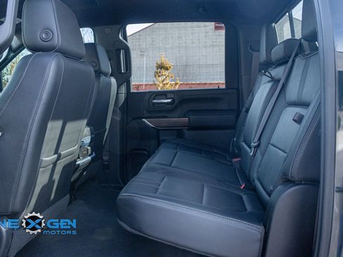 Used 2022 Chevrolet Silverado 3500 High Country image 25
