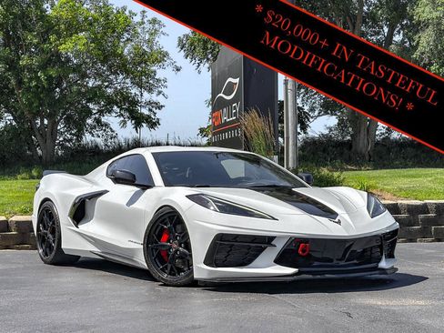 Used 2023 Chevrolet Corvette Stingray Premium Cpe w/ Z51 Performance Package RWD image 1