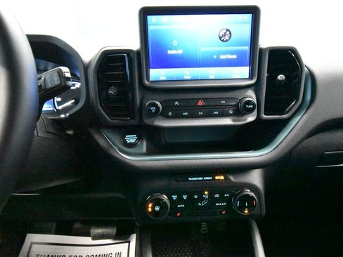 Used 2024 Ford Bronco Sport Badlands image 18