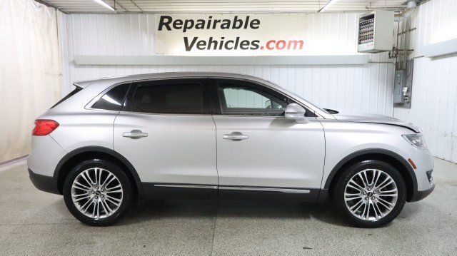 Used 2016 Lincoln MKX Reserve AWD/4WD image 4