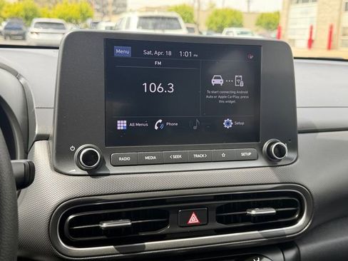 Used 2022 Hyundai Kona SEL image 21