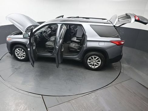 Used 2021 Chevrolet Traverse LT AWD/4WD image 46