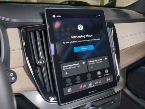 New 2026 Volvo XC90 B5 Plus w/ Protection Package image 22