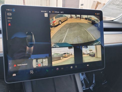 Used 2022 Tesla Model 3 Standard Range image 47