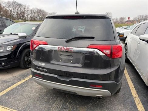 Used 2018 GMC Acadia SLE image 3