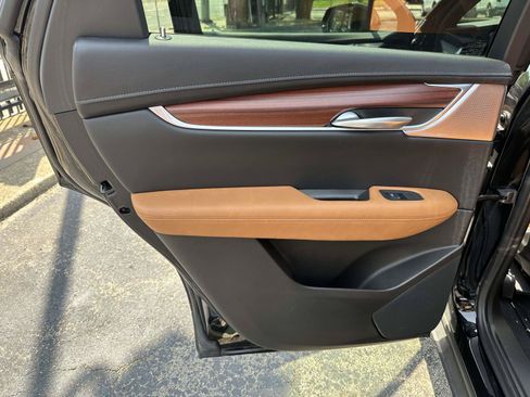 Certified 2024 Cadillac XT5 Premium Luxury AWD/4WD image 12