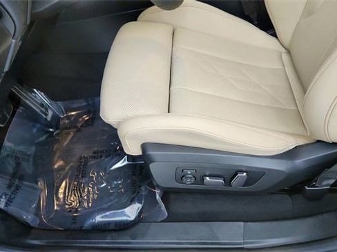 Used 2025 BMW X3 xDrive30i w/ M Sport Package image 33