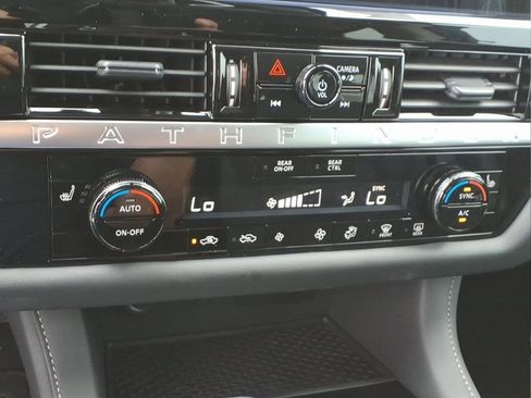 New 2026 Nissan Pathfinder SV AWD/4WD image 17