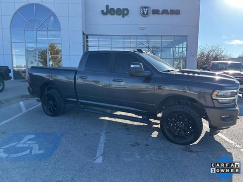 Used 2024 RAM 3500 Laramie w/ Night Edition image 40