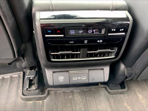 Used 2022 Acura MDX SH-AWD w/ Technology Package image 34