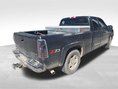 Used 2005 Chevrolet Silverado 1500 w/ Safe And Sound Package image 3