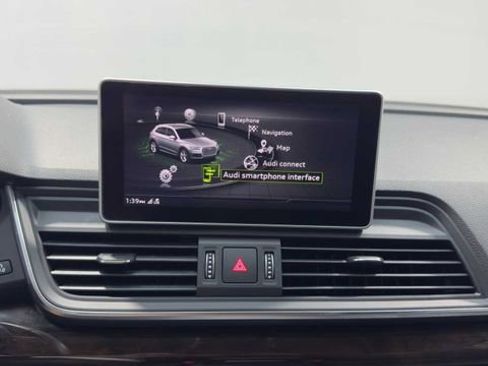 Used 2018 Audi Q5 2.0T Premium AWD/4WD image 28