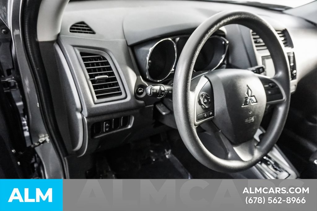 Used 2024 Mitsubishi Outlander Sport ES AWD/4WD image 37