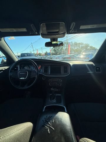 Used 2020 Dodge Charger SXT RWD image 18