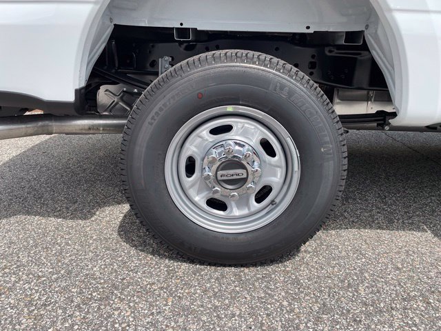 New 2026 Ford F250 XL w/ XL Chrome Package AWD/4WD image 7