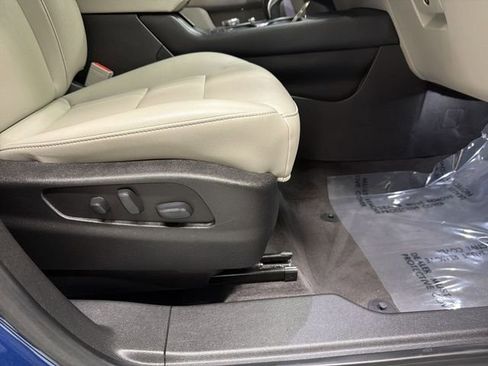 Certified 2019 Cadillac XT4 Luxury FWD image 19