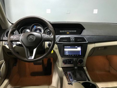 Used 2013 Mercedes-Benz C 250 Sedan w/ Multimedia Pkg image 16