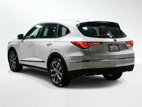 Used 2024 Acura MDX SH-AWD w/ Technology Package image 2