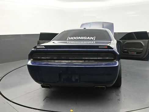 Used 2014 Dodge Challenger SRT8 RWD image 41