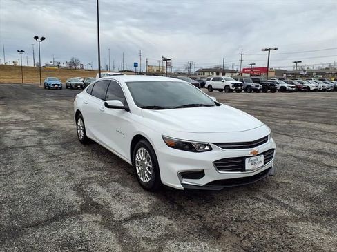Used 2018 Chevrolet Malibu LS image 5