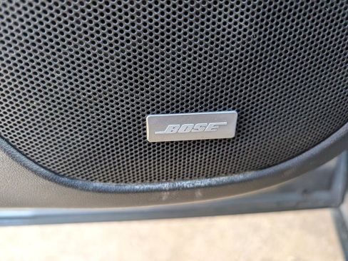 Used 2020 GMC Acadia SLT w/ Premium Package image 18