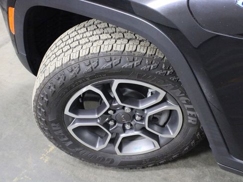 Used 2022 Jeep Grand Cherokee Trailhawk w/ Advanced Protech Group II image 49