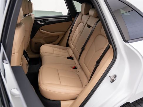 New 2026 Porsche Macan S image 15