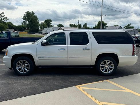 Used 2014 GMC Yukon XL Denali AWD/4WD image 7