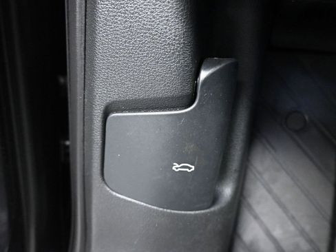 Used 2022 Audi Q5 2.0T Premium AWD/4WD image 29