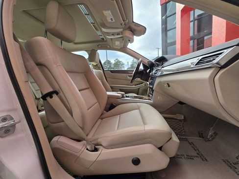 Used 2016 Mercedes-Benz E 350 Sedan image 25