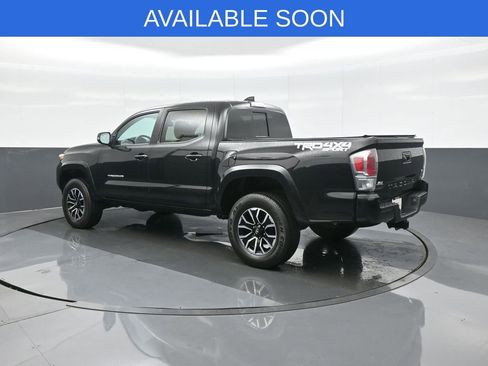 Used 2023 Toyota Tacoma TRD Sport w/ Technology Package AWD/4WD image 5