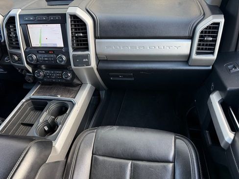 Used 2021 Ford F250 Lariat w/ Lariat Ultimate Package image 12