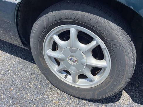 Used 2000 Buick Park Avenue FWD image 7