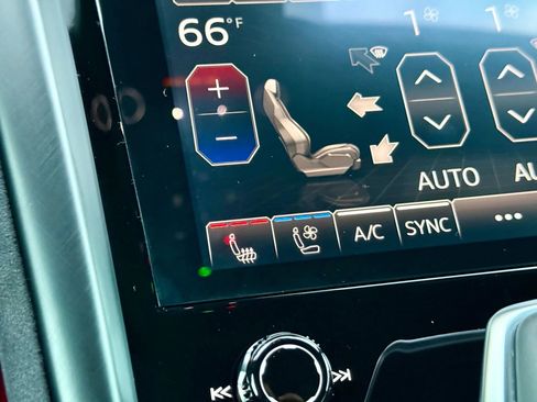 Used 2024 Lamborghini Urus S image 96