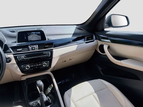 Used 2019 BMW X1 sDrive28i w/ Convenience Package FWD image 22