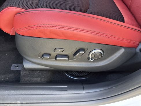 New 2025 Genesis GV70 3.5T Sport image 17