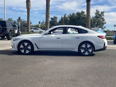 Used 2024 BMW i4 eDrive35 w/ Premium Package image 9