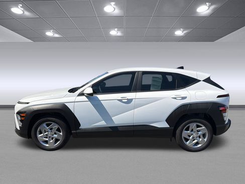 Used 2026 Hyundai Kona SE FWD image 8
