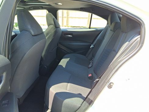 Used 2021 Toyota Corolla SE w/ SE Premium Package FWD image 11