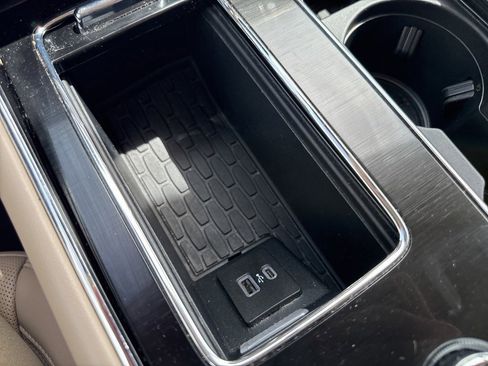 Used 2023 Lincoln Aviator Reserve w/ Equipment Group 201A image 30