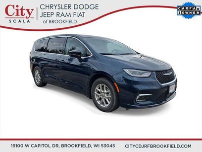 Certified 2024 Chrysler Pacifica Touring-L