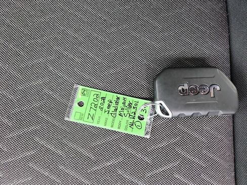 Used 2022 Jeep Gladiator Mojave AWD/4WD image 30