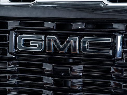 Used 2024 GMC Sierra 2500 Denali Ultimate w/ Max Trailering Package image 17